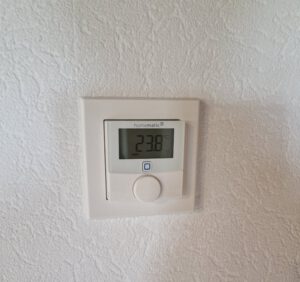 Homematic IP Thermostat an der Wand
